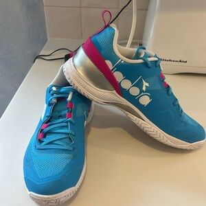 Diadora Women’s Tennis Shoes